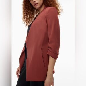 BRAND NEW WITH TAG Aritzia Power Hip Blazer in size 6. In Sundried RED.